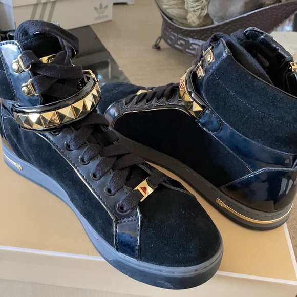 Michael kors gym shoes - Picture 3 of 4